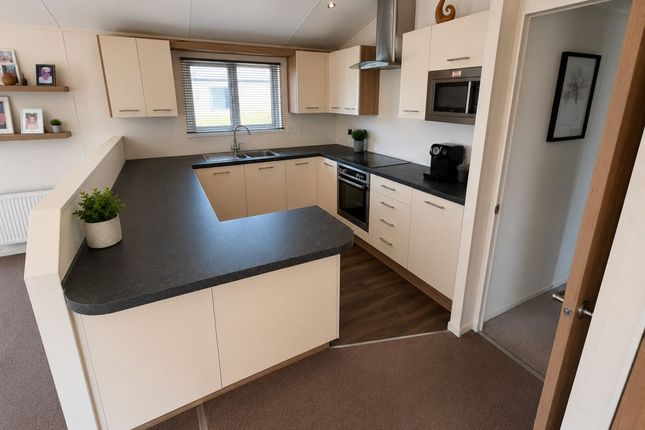 Willerby Clearwater, Butt Lane, Great Yarmouth photo 5