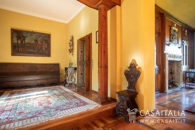 Villa for sale in Spoleto, Umbria, Italy