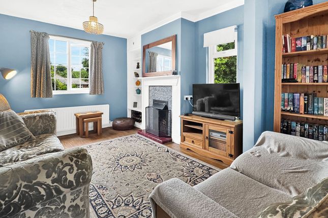 60 Clatterford Road, Newport photo 3