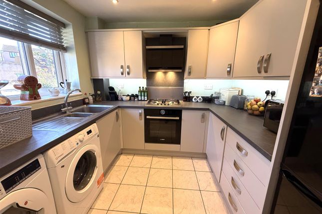 18, St. James Close, Belper photo 3