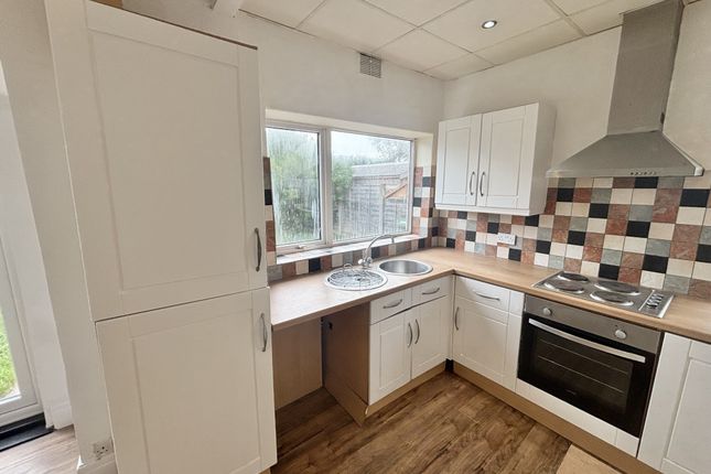 14, Maitland Avenue, Cleveleys photo 4