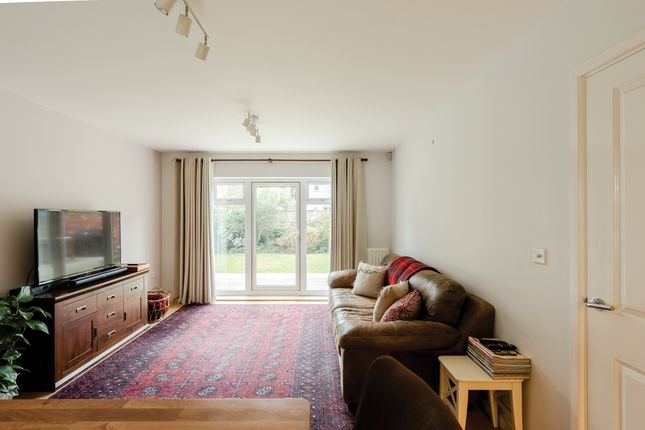 14 Marjoram Way, Portishead photo 4