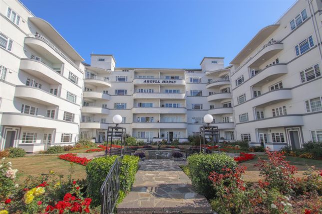 3 bed flat for sale in Argyll House, Seaforth Road, Westcliff-On-Sea SS0