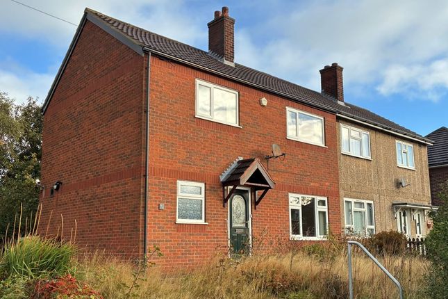 3-bed semi-detached on Chandos Avenue, Leeds, £200,000