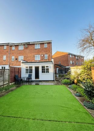 36, Firs Avenue, London N11, London photo 4
