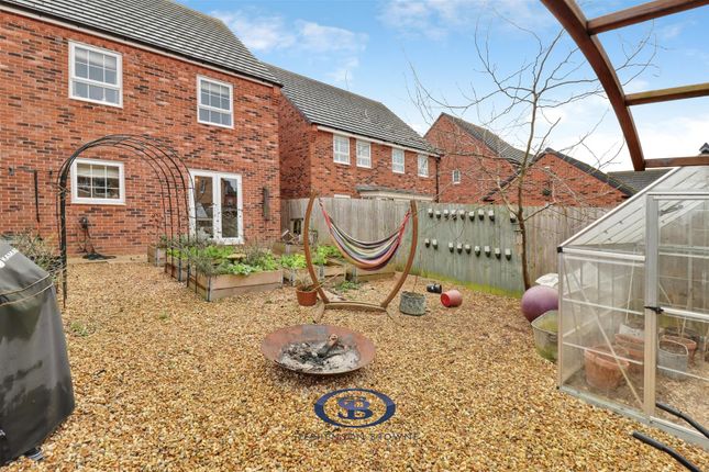9, Harry Mortimer Way Elworth, Sandbach photo 2
