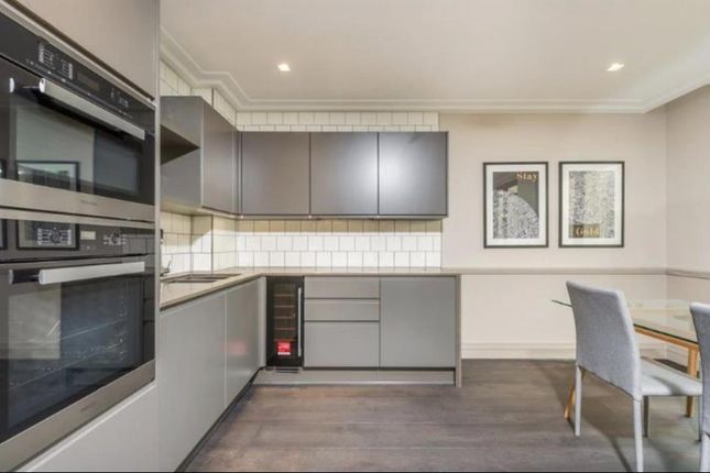 Flt 65 Apt 88, Queens Wharf,, 2, Crisp Road,, London photo 5