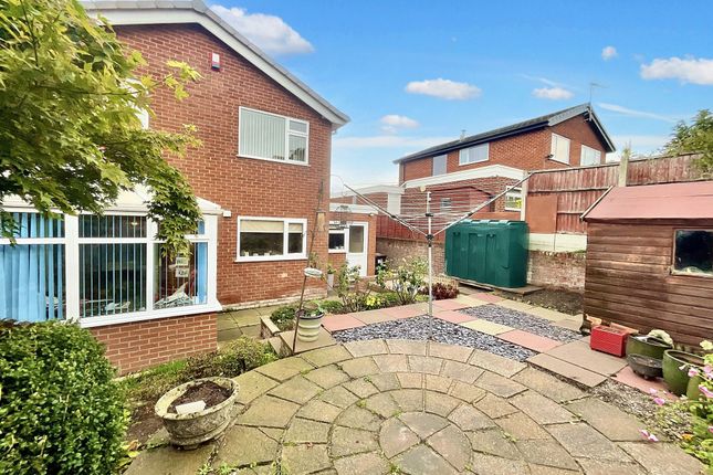 15 Windmill Drive, Crewe photo 4