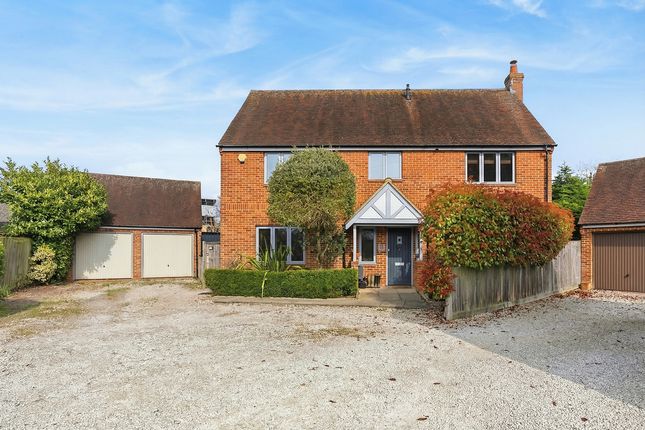60, Pinkneys Drive, Maidenhead photo 2