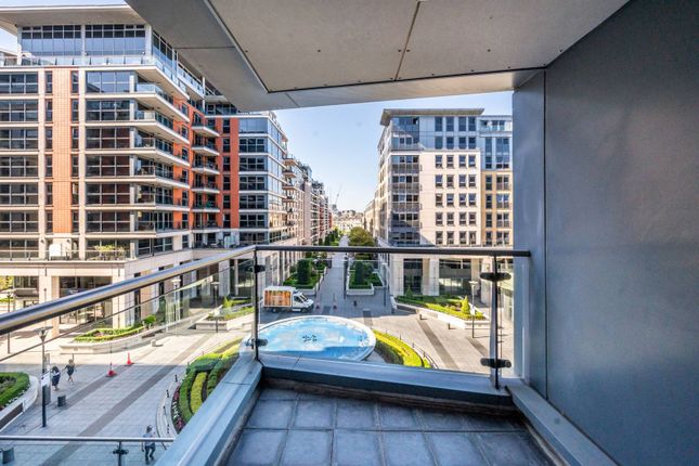 Flat for sale in The Boulevard, Imperial Wharf, London