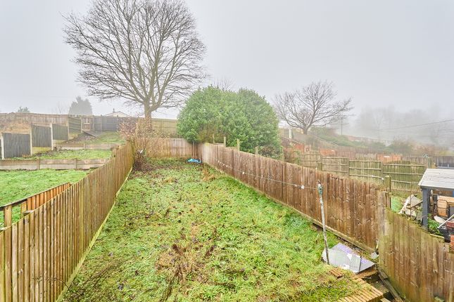 26 Wellswood Avenue, Ketley Bank, Telford photo 4