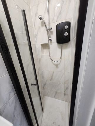 120 Brownhill,, Road, London photo 4