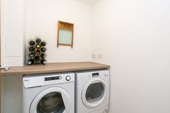 Flat for sale in Flat 2, 5 Kinauld Dell, Currie