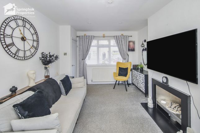 11, Oldbury Road, Nuneaton photo 3