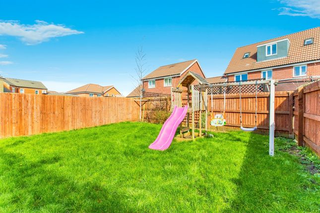 End terrace house for sale in Acacia Crescent, Raunds, Wellingborough