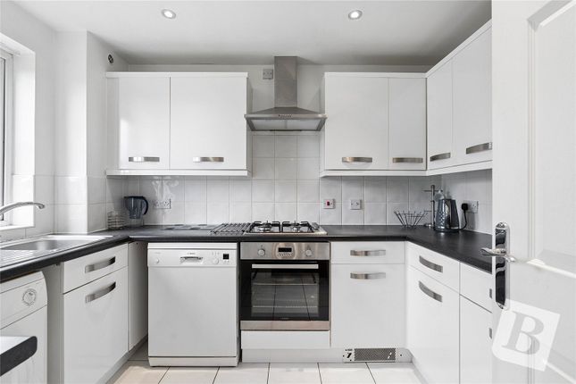 Flat 45, Nyall Court,, Kidman Close, Romford photo 3