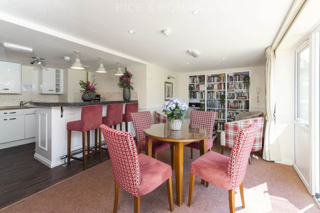 Flat for sale in Stokes Lodge, Park Lane