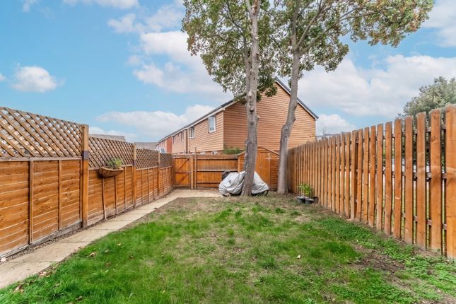 Tyndal Way, Dartford photo 4
