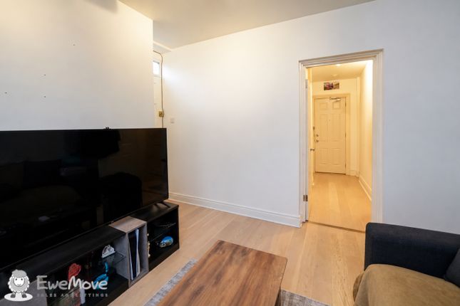 61 Upton Park, Slough photo 4