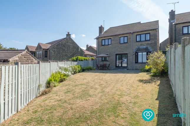 19, Gill Meadows, Sheffield photo 4