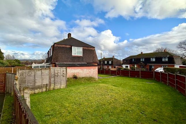 16, Furzehill, Chard photo 4