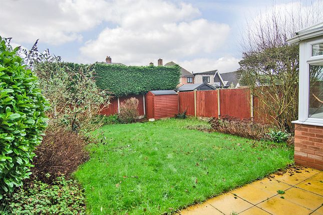 8, Hamps Close, Burntwood photo 2