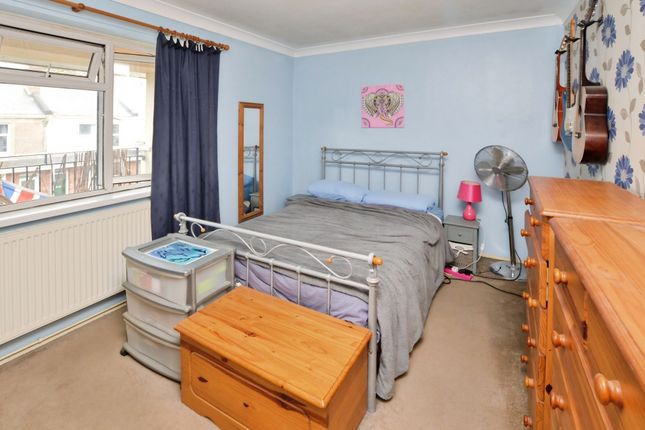 Flat 18, Warbro Court,, Warbro Road, Devon photo 4