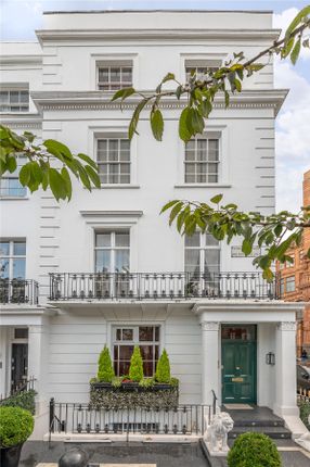 End terrace house for sale in Walton Place, London