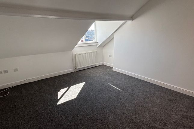 Flat 3, 8 Grosvenor Terrace, Teignmouth photo 3