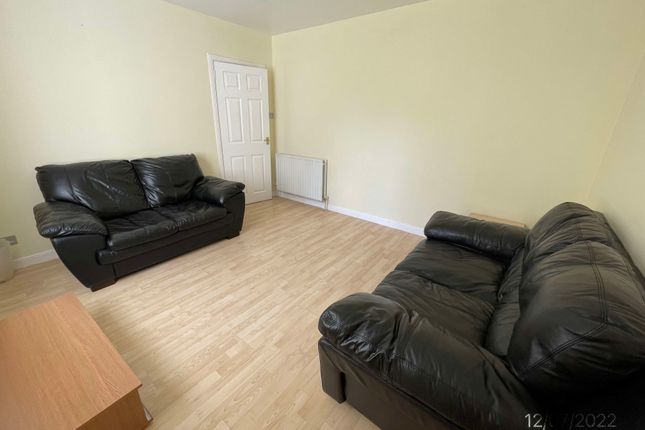 Thumbnail Flat to rent in King Street, Basement Floor Furthest Right, Aberdeen