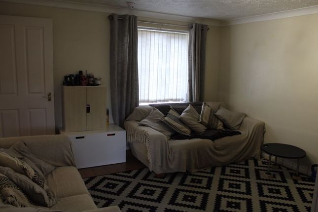 2, Yealm Close, Didcot photo 5