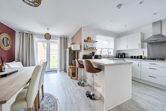8, Magpie Drive, Cullompton photo 4