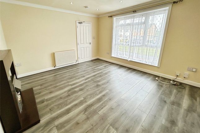 3, Scarborough Way, Coventry photo 3