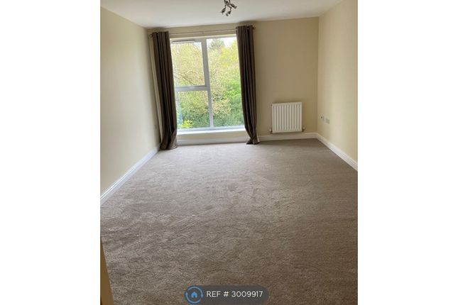 Lake Court, Medway Drive, Tunbridge Wells photo 4