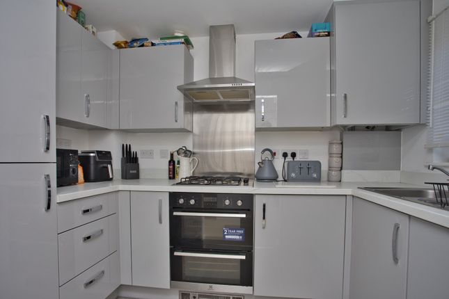 37, Artemis Gardens, Deal photo 3
