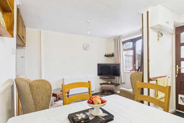 23, Millbay, Bridgwater photo 4