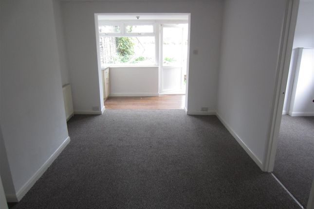 Flat 2, 189, Portsmouth Road, Southampton photo 2