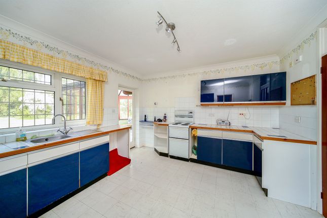Vine Cottage, Fakenham Road, King's Lynn photo 5