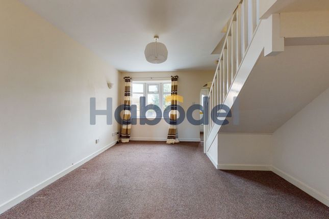 5 Mordey Close, Hendon, Sunderland photo 3