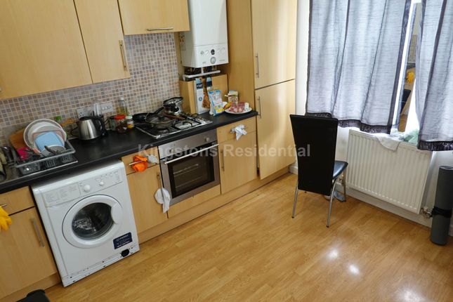 Thumbnail Flat to rent in Stacey Road, Roath