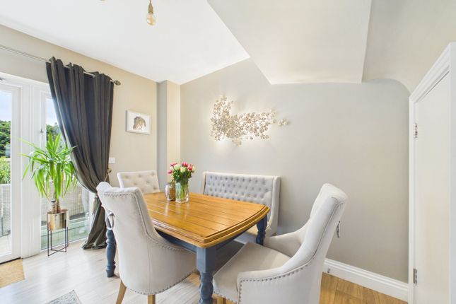 42, Bluebell Way, Warfield photo 4