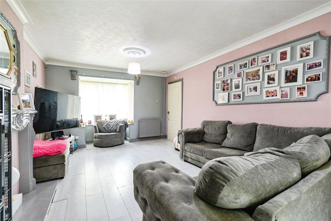 17, Cricketfield Lane, Manchester photo 2