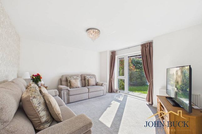 4, Chillingham Close, Washington photo 2