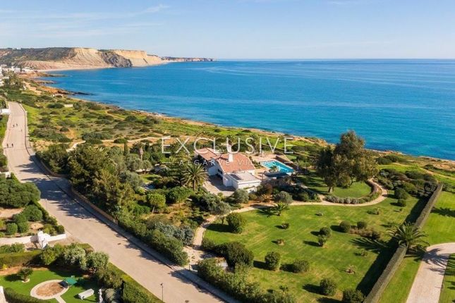 Thumbnail Villa for sale in Praia Da Luz, Lagos, Portugal