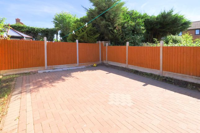 6 Cornflower Lane, Croydon photo 4