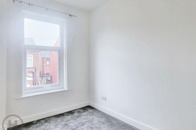 Terraced house to rent in Milton Street, Leigh