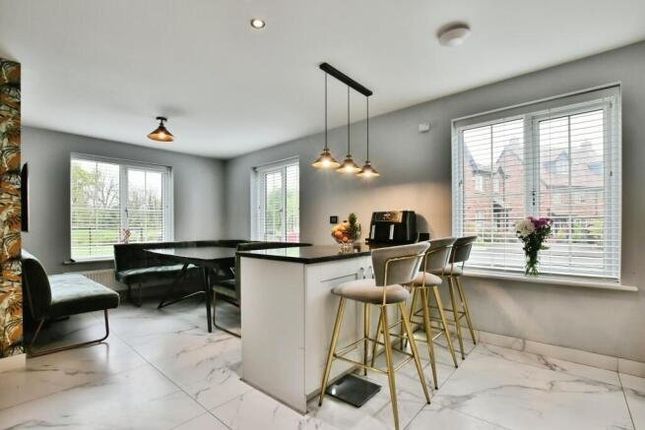 Grimshaw Close, Cheshire photo 4