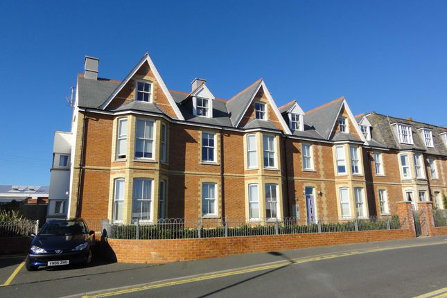 Thumbnail Flat to rent in Morwenna House, Summerleaze Crescent, Bude