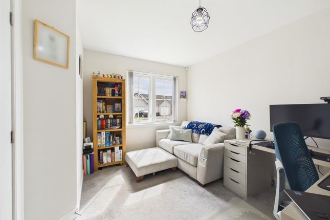 18, Hayfield Brae, Perth photo 2