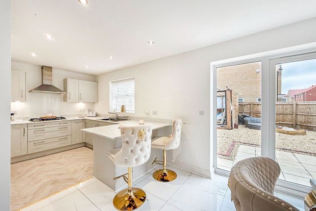 1 Cobblers Nook, Leven photo 2